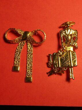 Lot 2 Vintage Gold-Tone Pin TRAVELLING LADY HOLDING POODLE AJC to NY & LA + BOW